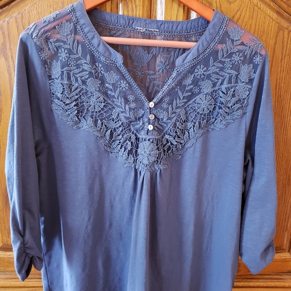 Lace Top Blouse! - Picture 1 of 7